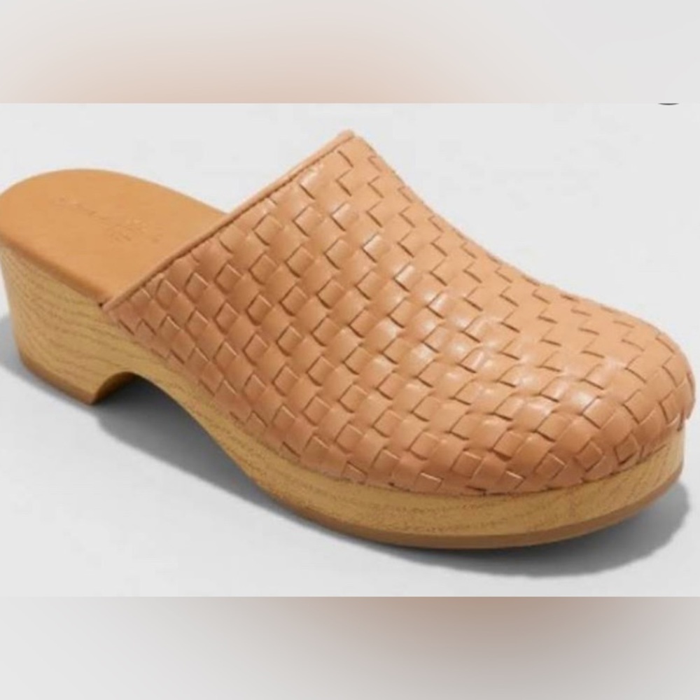 Universal Thread Woven Clogs | Size 8